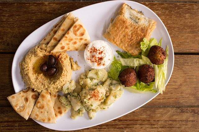 Top 10 Foods Inspired from Middle Eastern Cuisine to Get Hit This Year