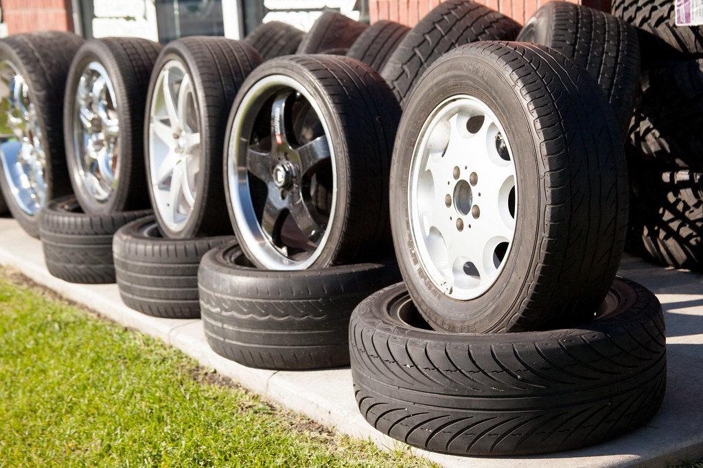 Choosing Perfect Tyres for Car
