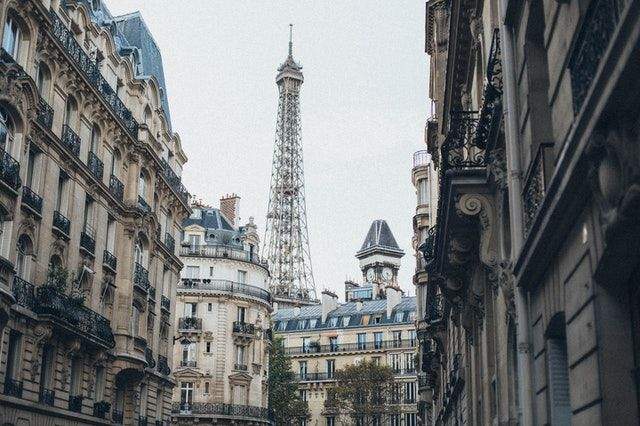 Find Top 20 Essentials Things To Know While Visiting Paris