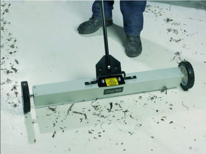 Different Types of Right Magnetic Sweeper and How to Choose