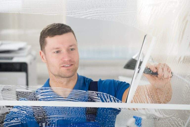 How to Choose a Commercial Window Cleaning Service