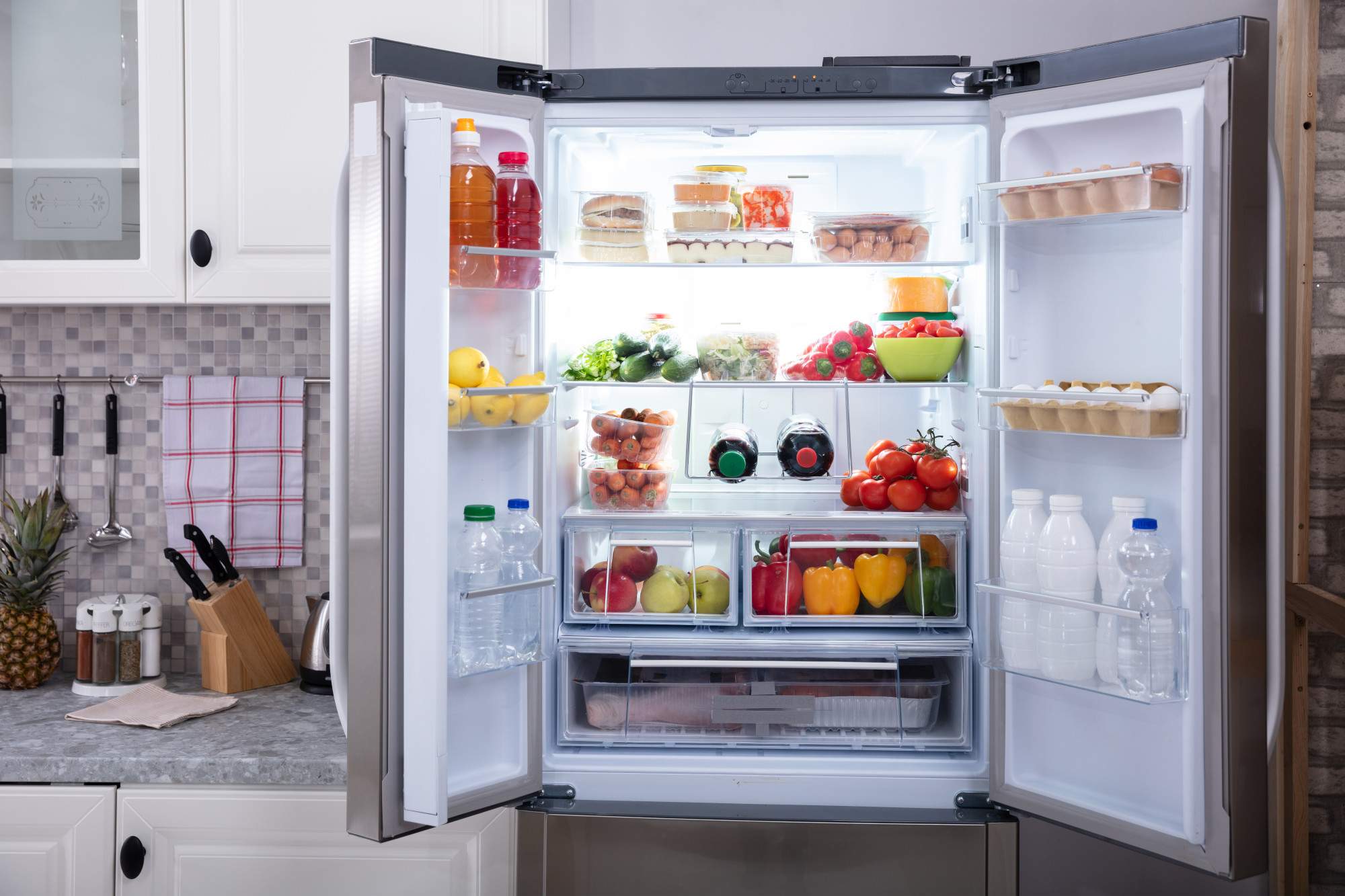 5 Refrigerator Problems Homeowners May Encounter