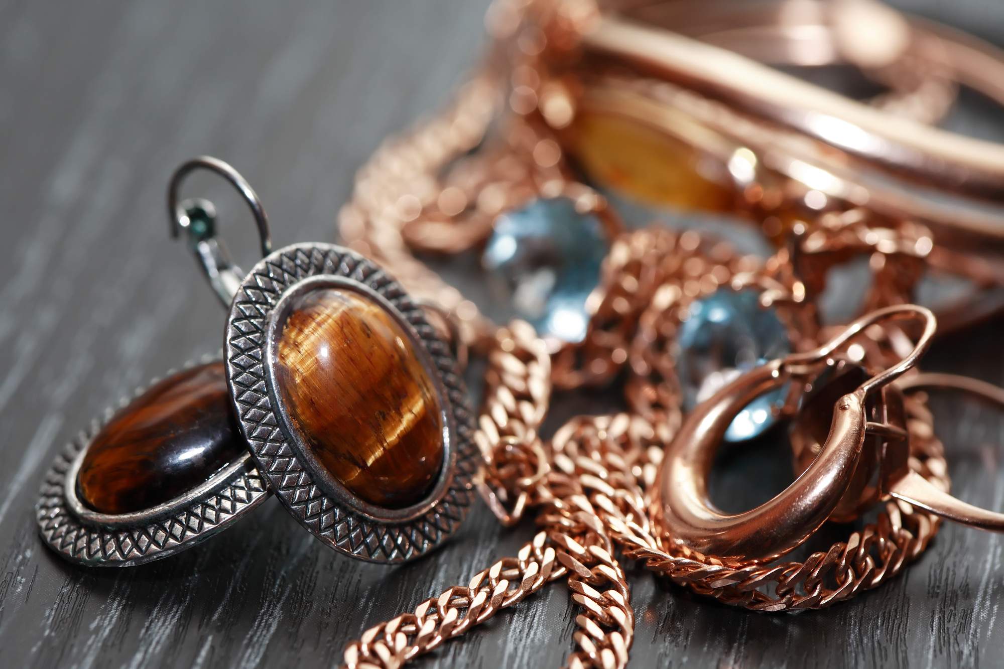 7 Tips for Buying Secondhand Jewelry
