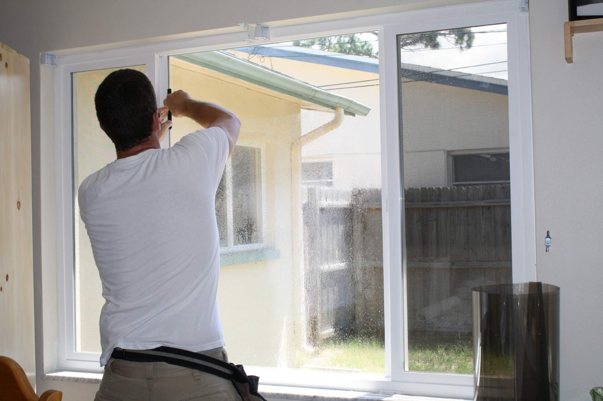 How to Select Window Tinting Services: What to Know for Homeowners