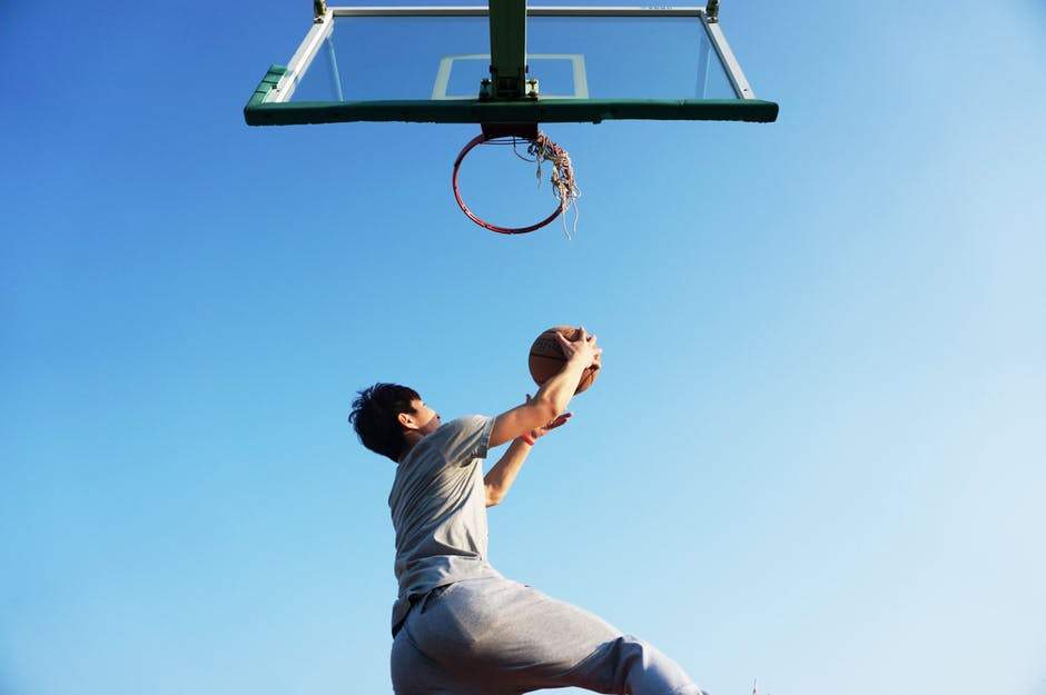 6 Impressive Health Benefits of Playing Basketball