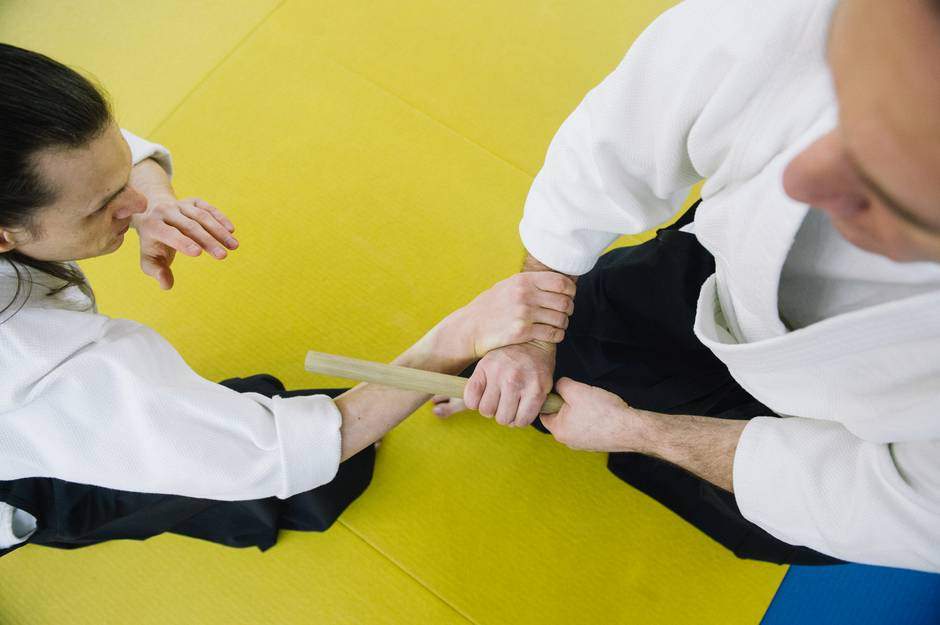Self-Defense for Men: 10 Tips and Tricks
