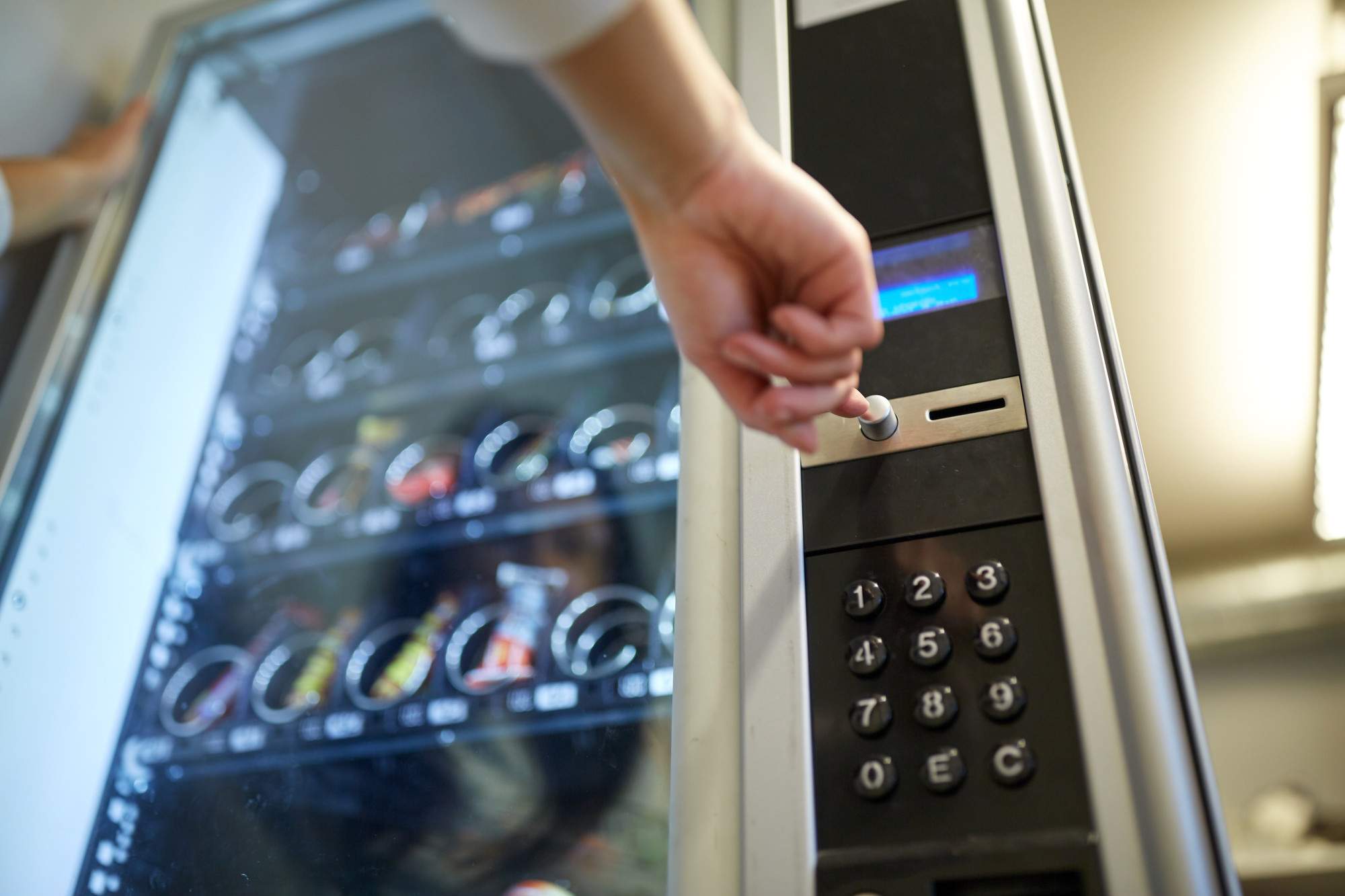 7 Reasons to Own a Vending Machine