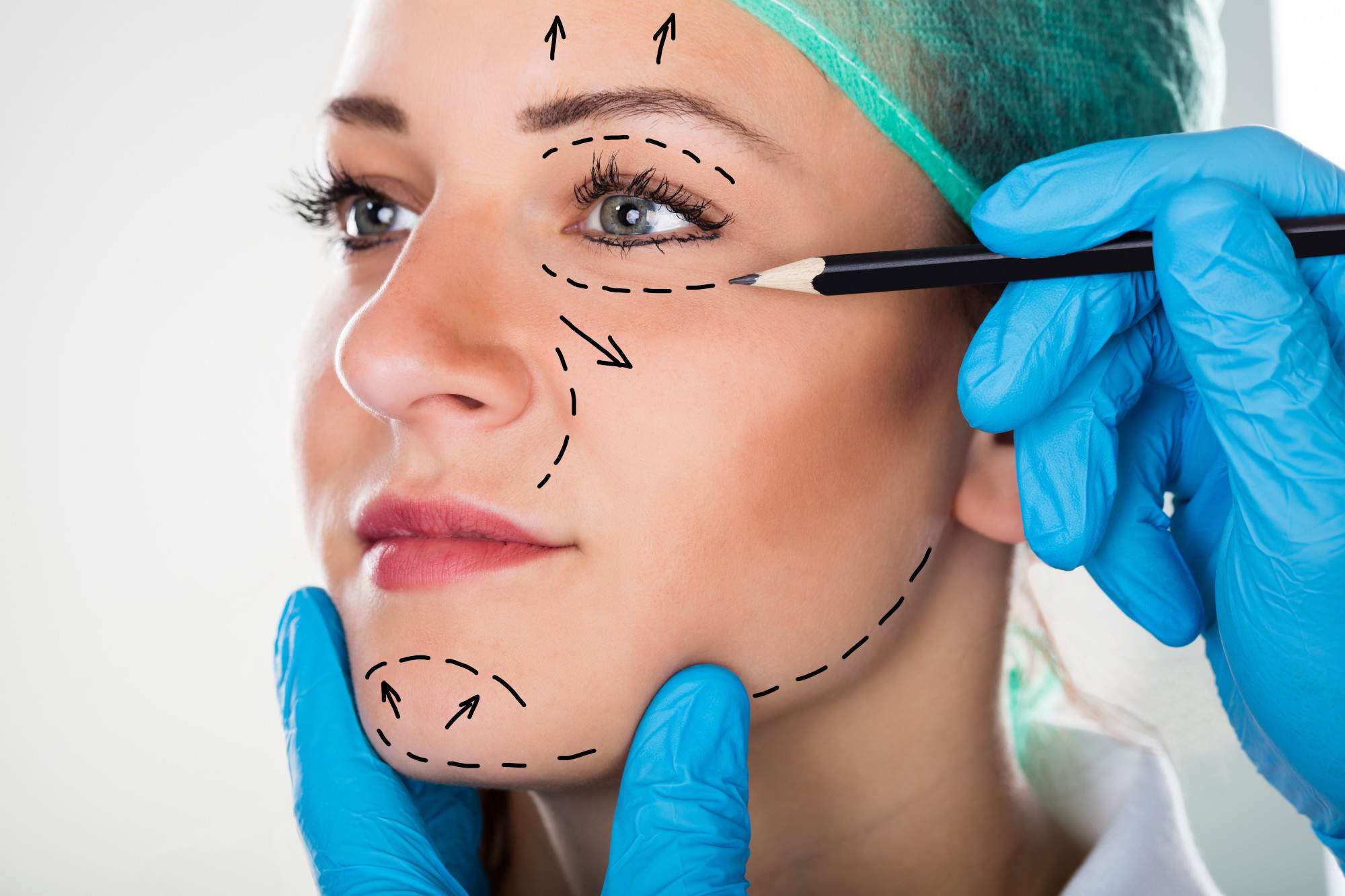 The Ultimate Guide on How to Choose a Plastic Surgeon