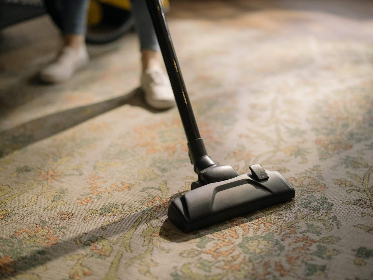 Tips for Removing Water Damage from Carpet