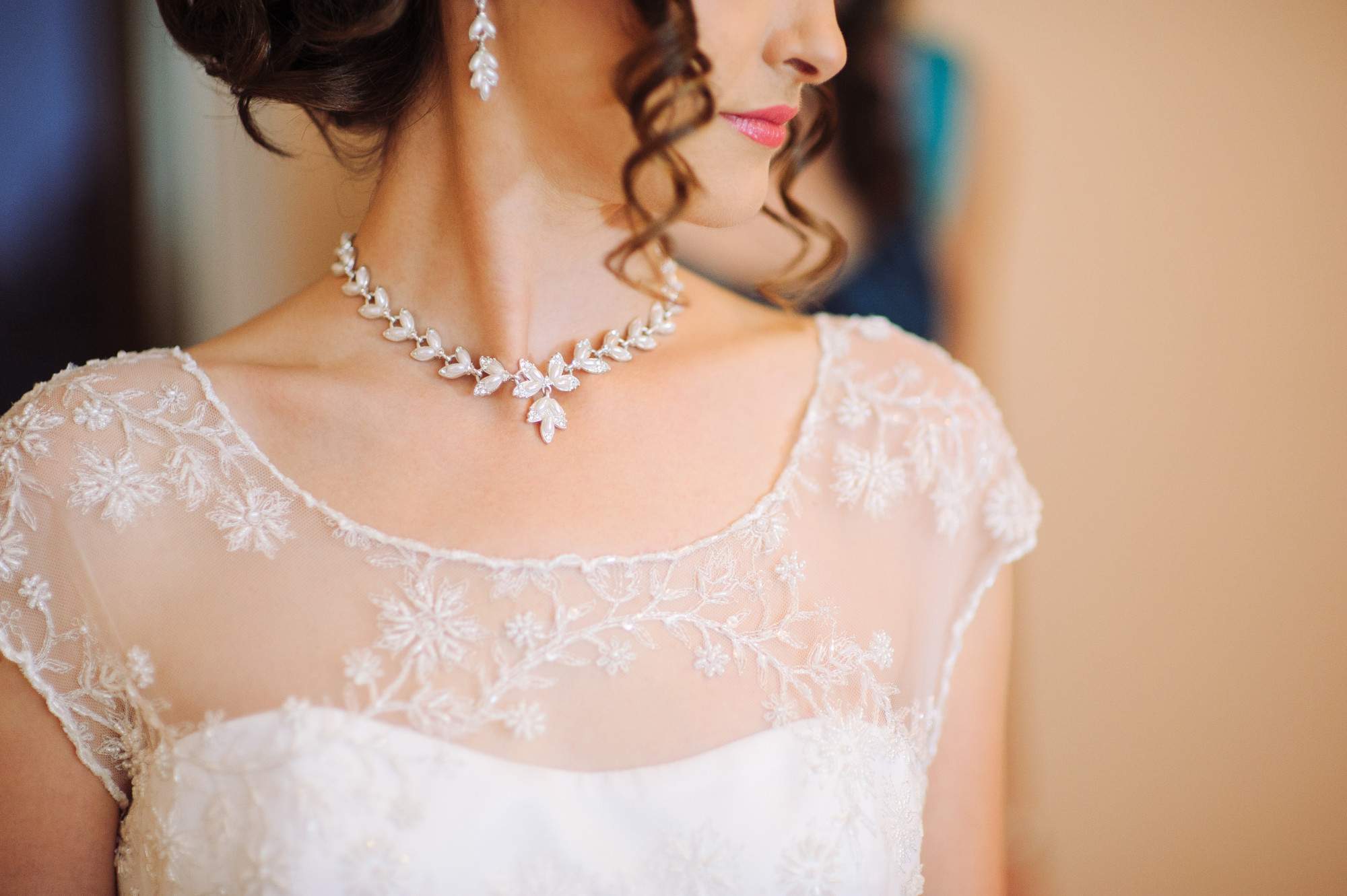 How to Choose the Perfect Wedding Jewelry Sets