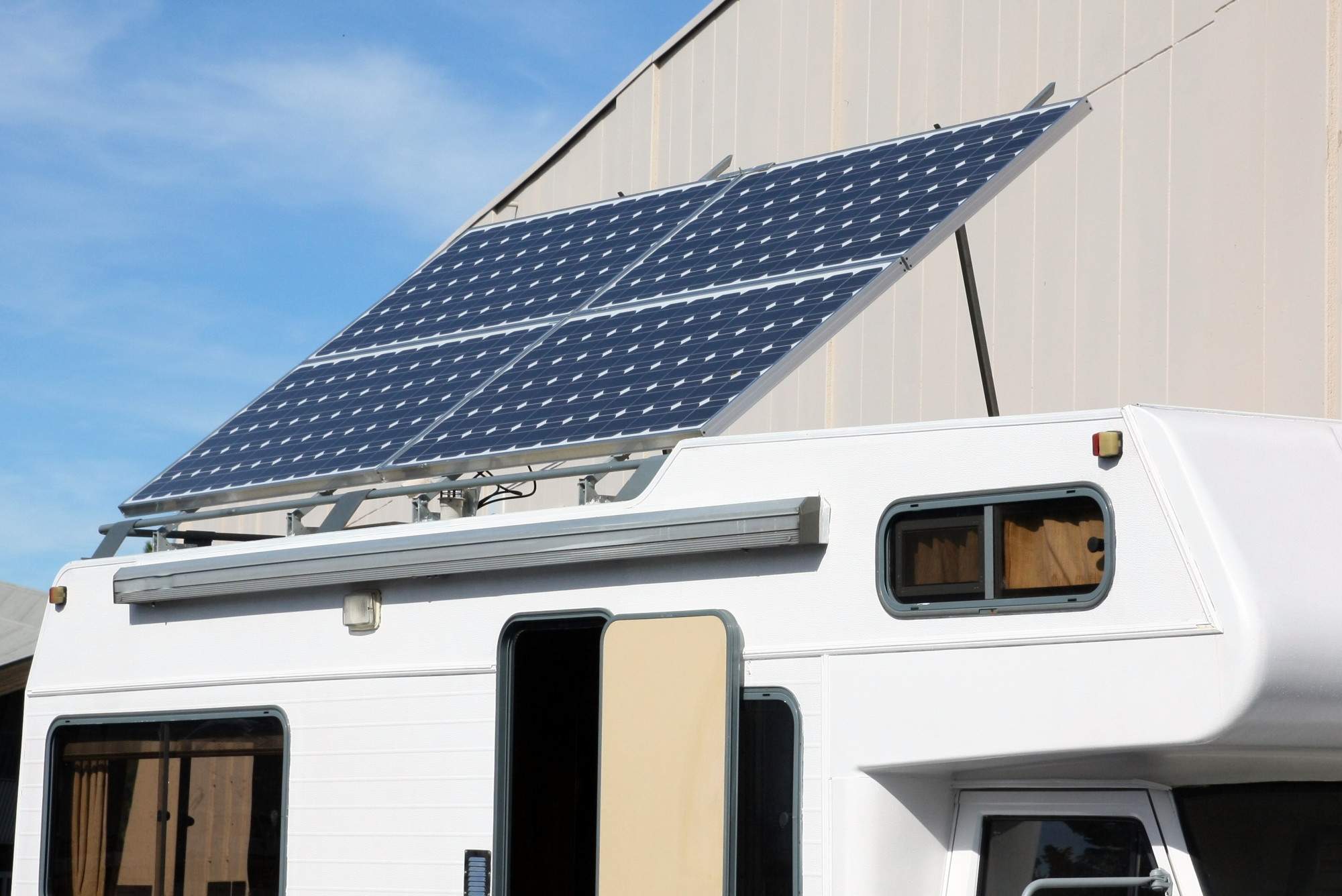 RV Power Options: How to Keep Your Portable Home Running When You’re on the Road