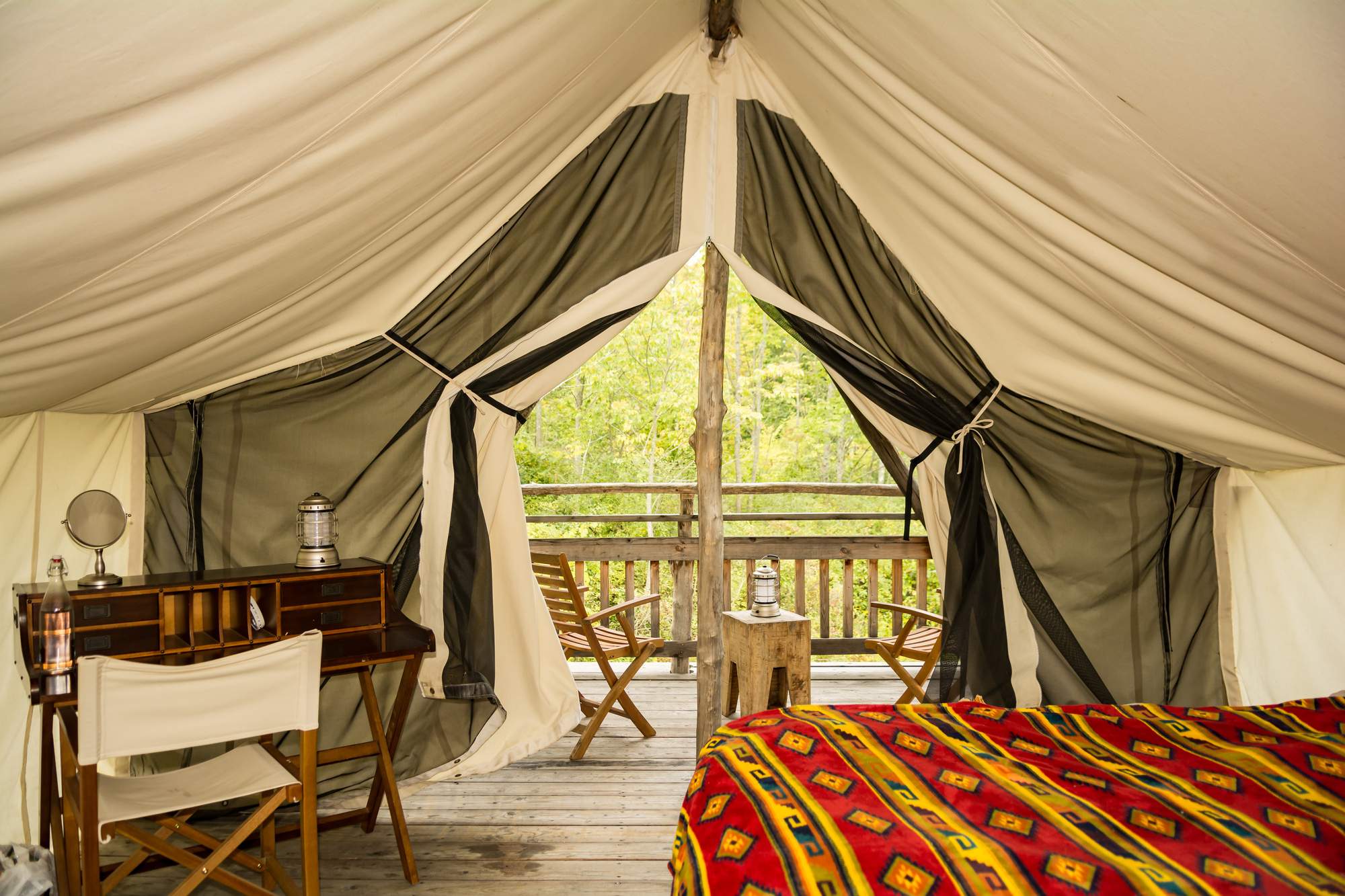 What is Glamping? Glamping vs. Traditional Camping