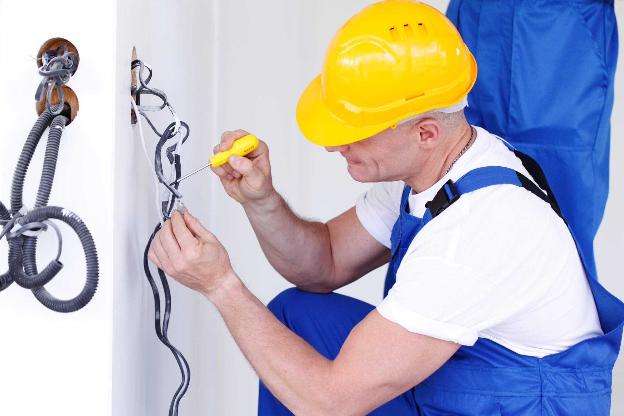 How Much Will It Cost to Hire an Electrician?