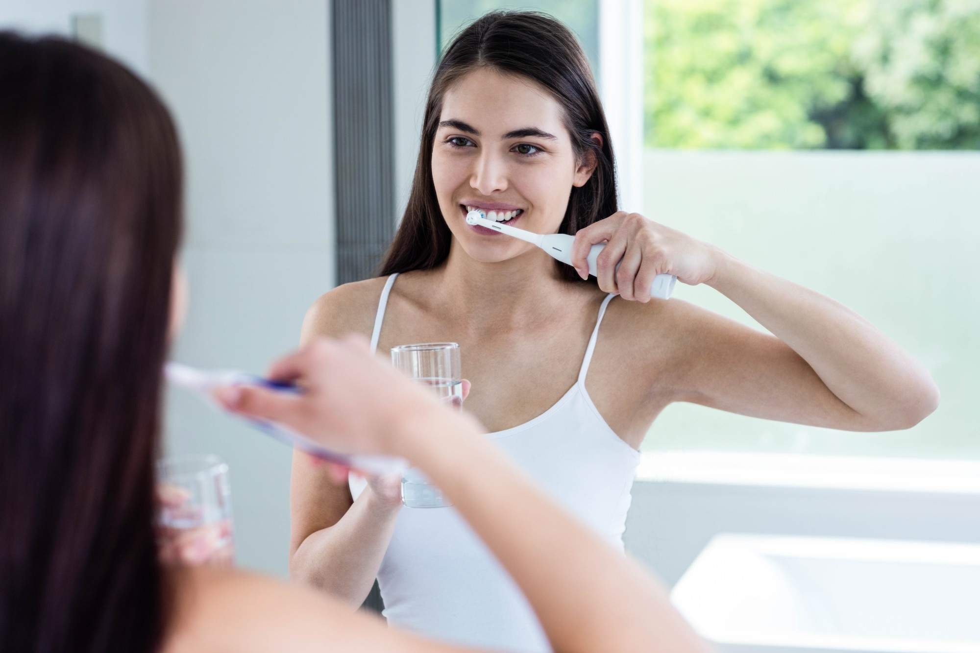 8 Important Dental Care Tips for Teens and Young Adults