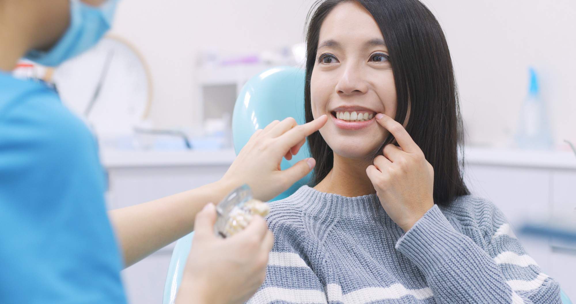 What’s the Difference Between a Root Canal and a Dental Crown?
