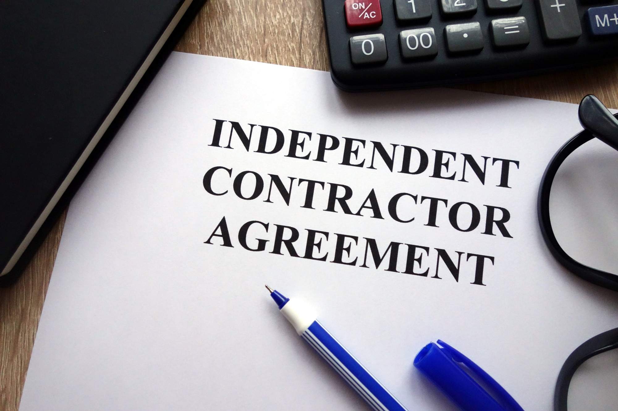Employee vs. Independent Contractor: What Are the Differences?