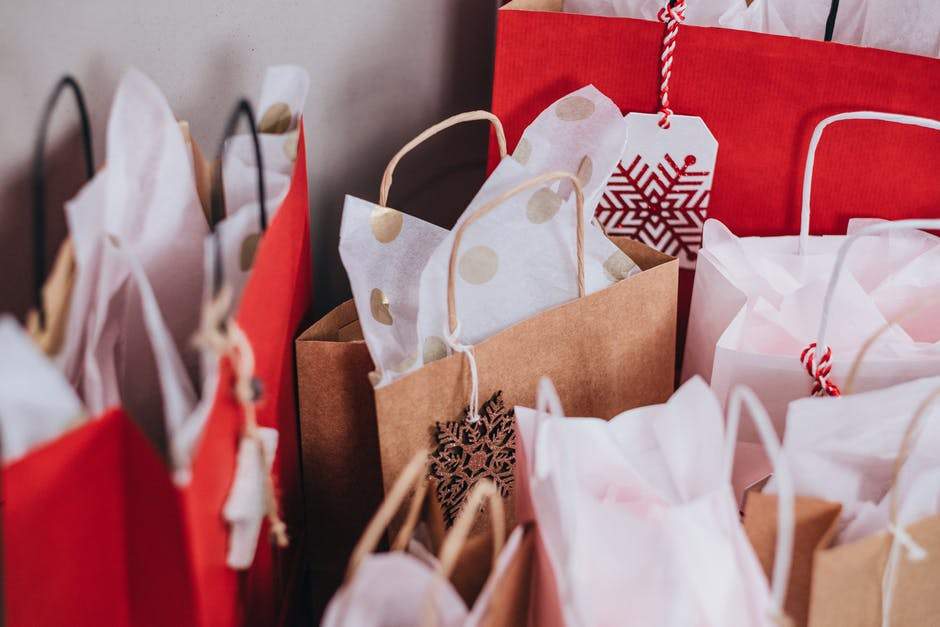 6 Christmas Shopping Tips for a Stress-Free Holiday
