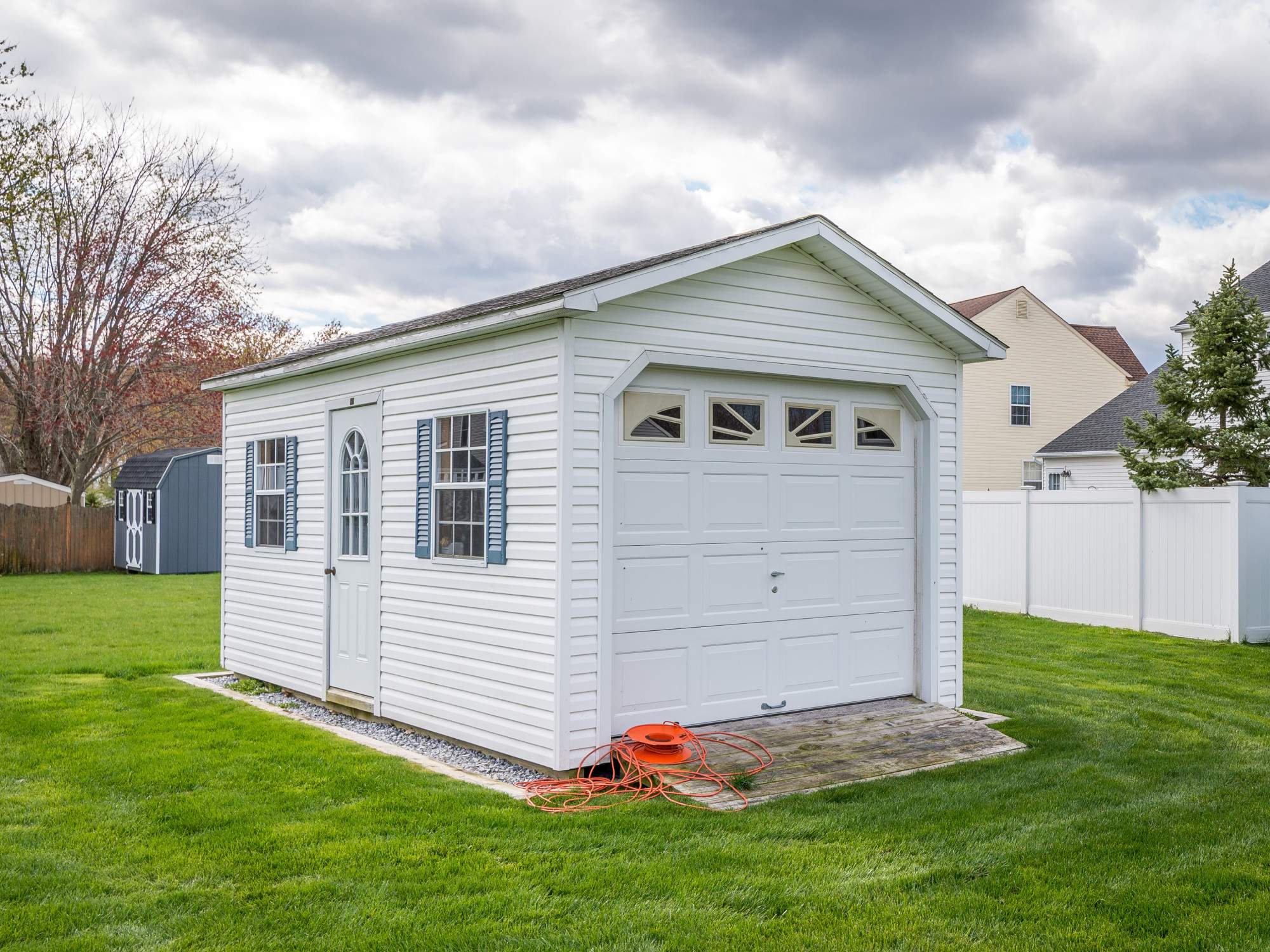 Wood Outdoor Storage Shed: What Are the Benefits of Purchasing One?