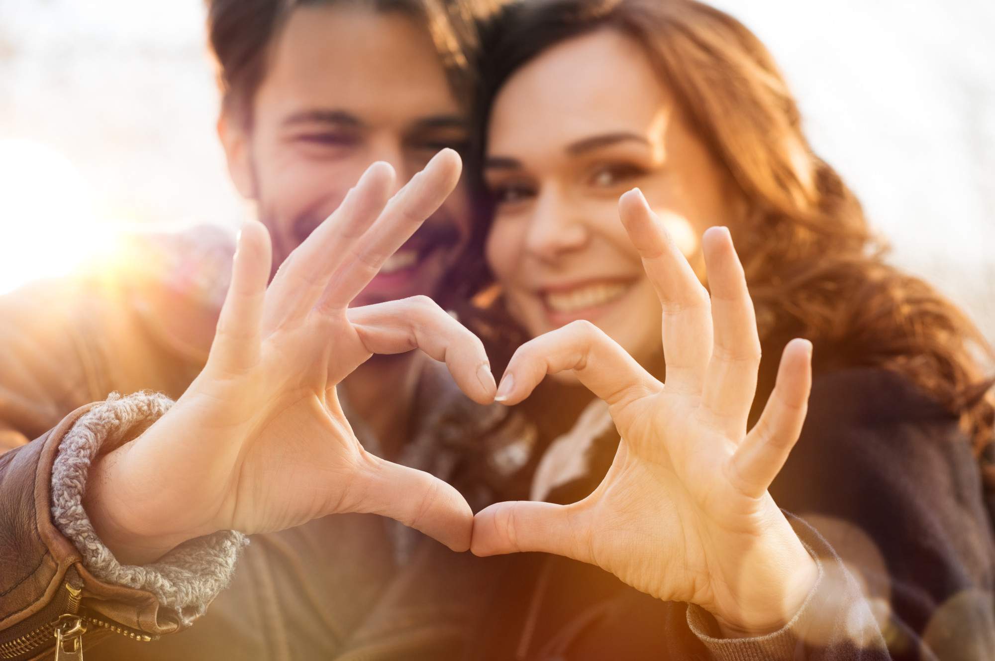 5 Clear-As-Day Signs You’re Madly in Love With Someone
