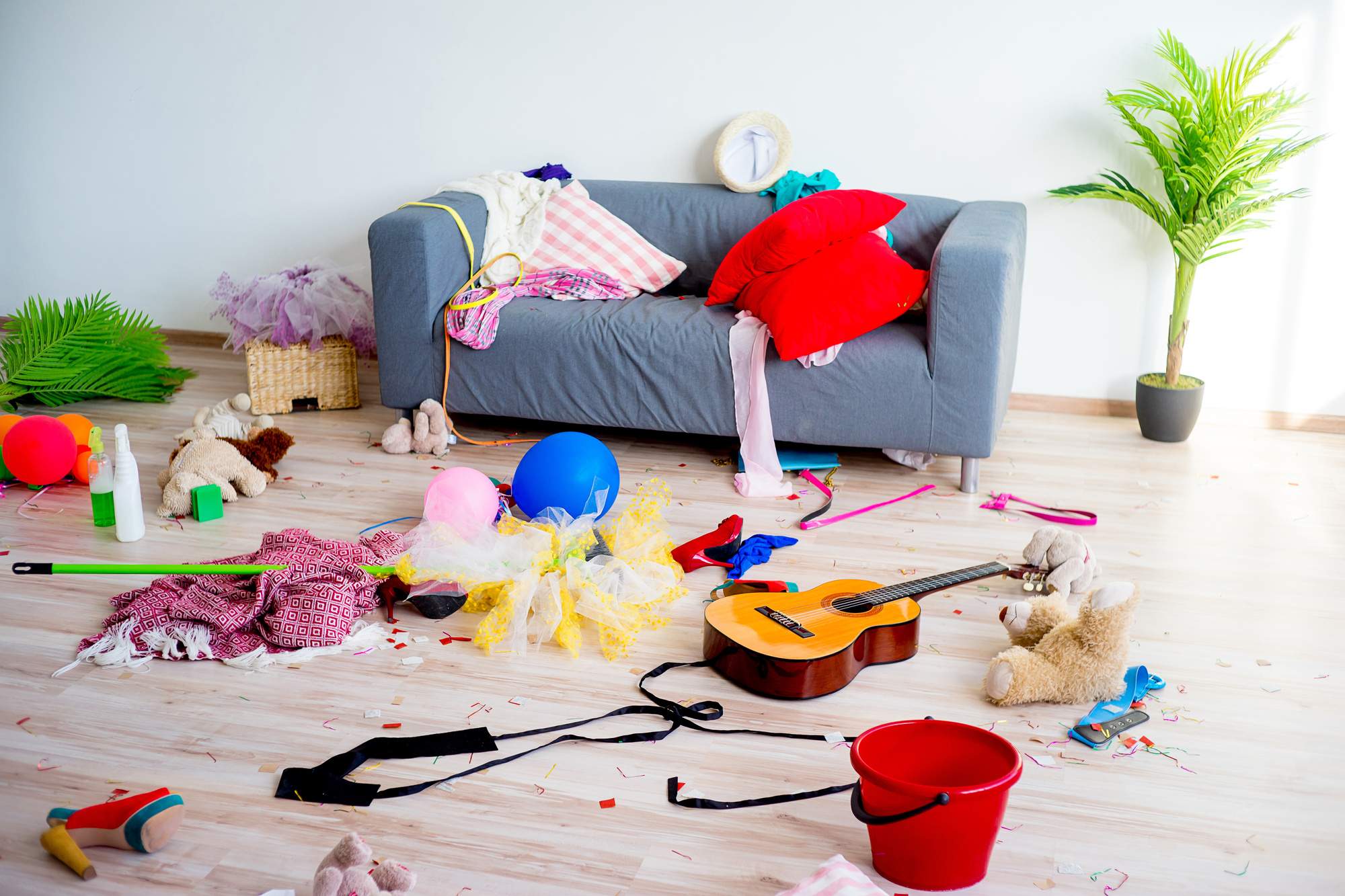 What Are the Causes of a Cluttered House?