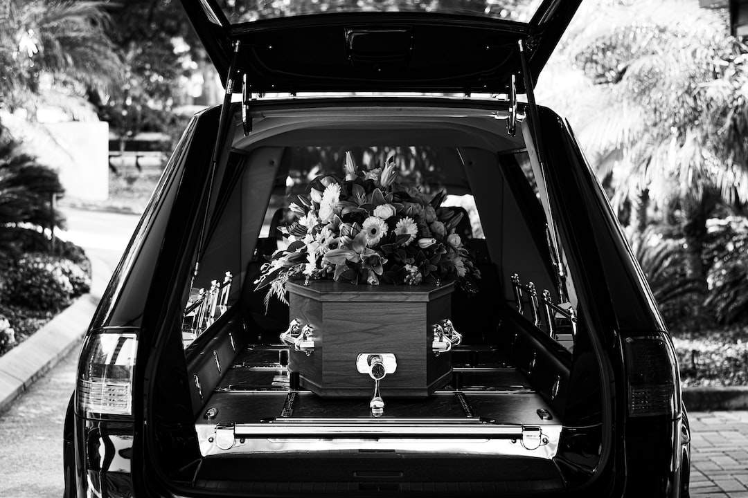 Finding the Right Funeral Cars