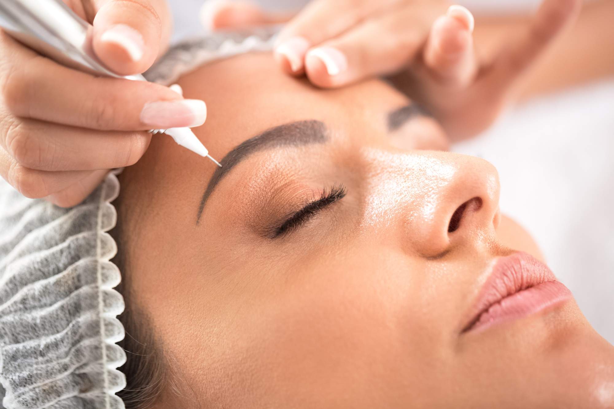 Microblading vs Microneedling: What Are the Differences?