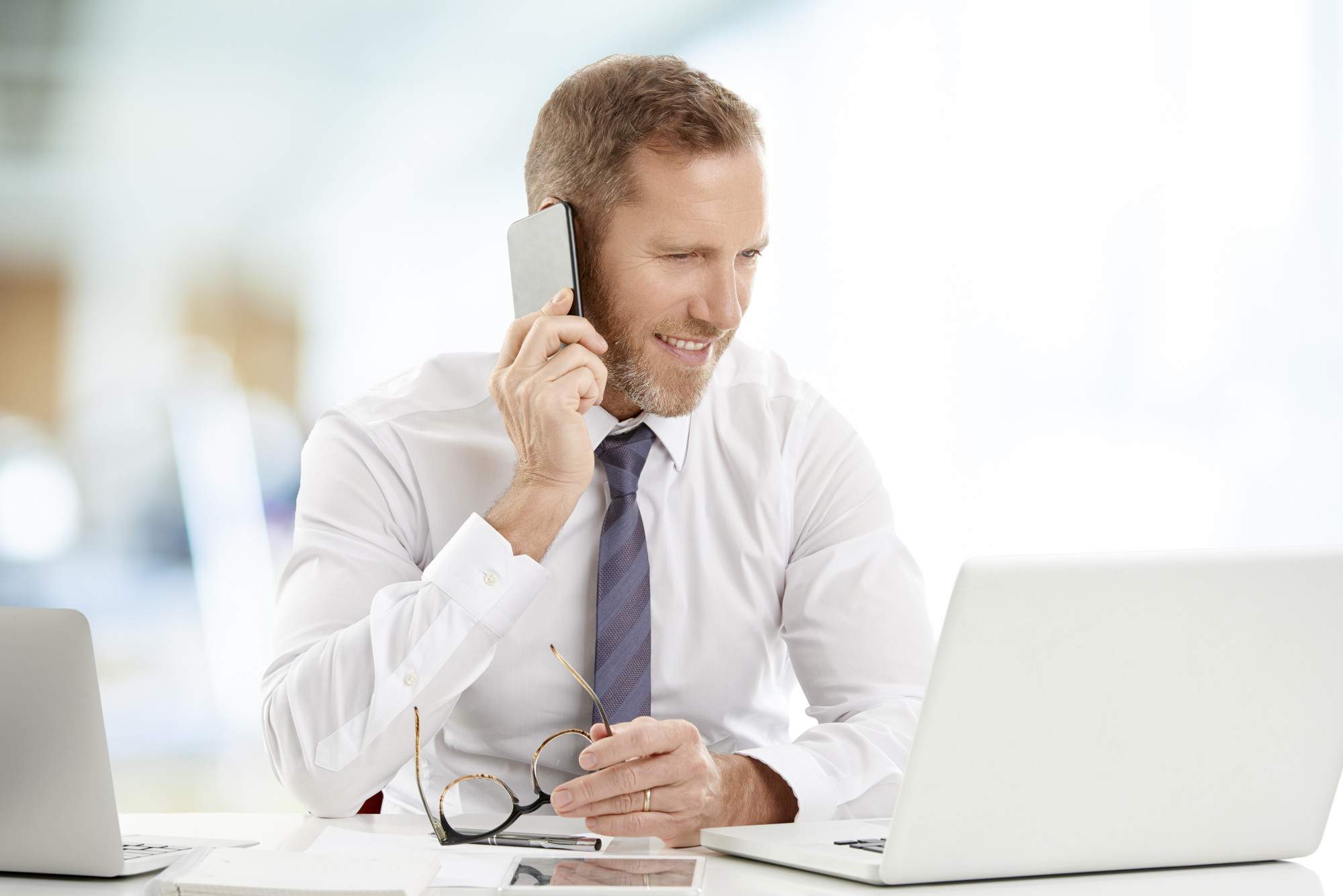 Benefits of Utilizing VoIP Solutions for Making Calls from Home