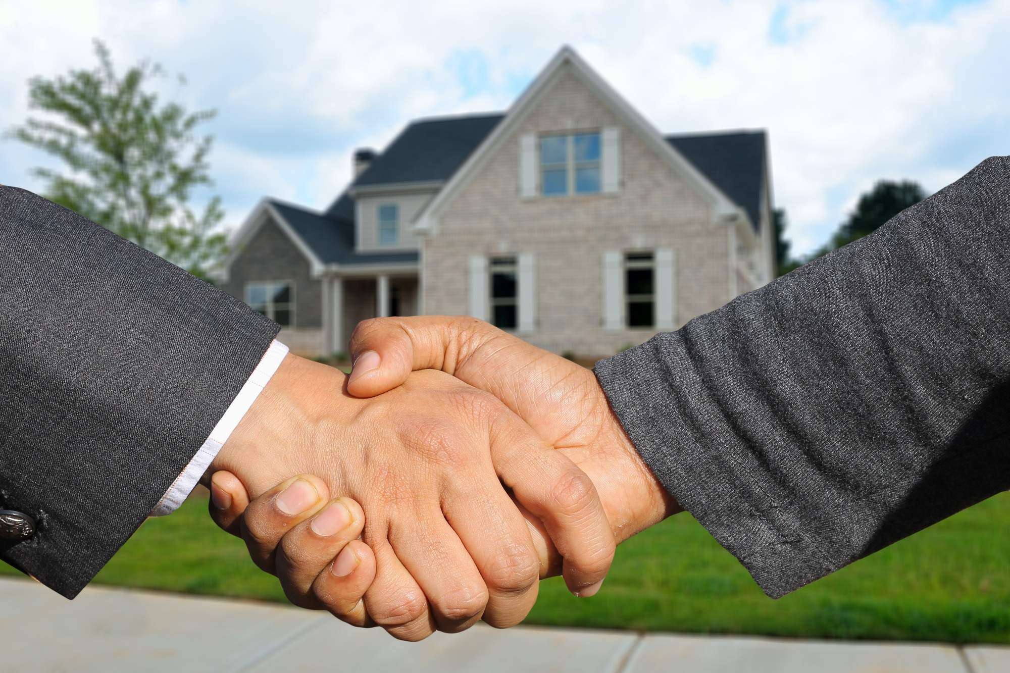 Top-Selling Real Estate Agents Near Me: How To Choose the Right One