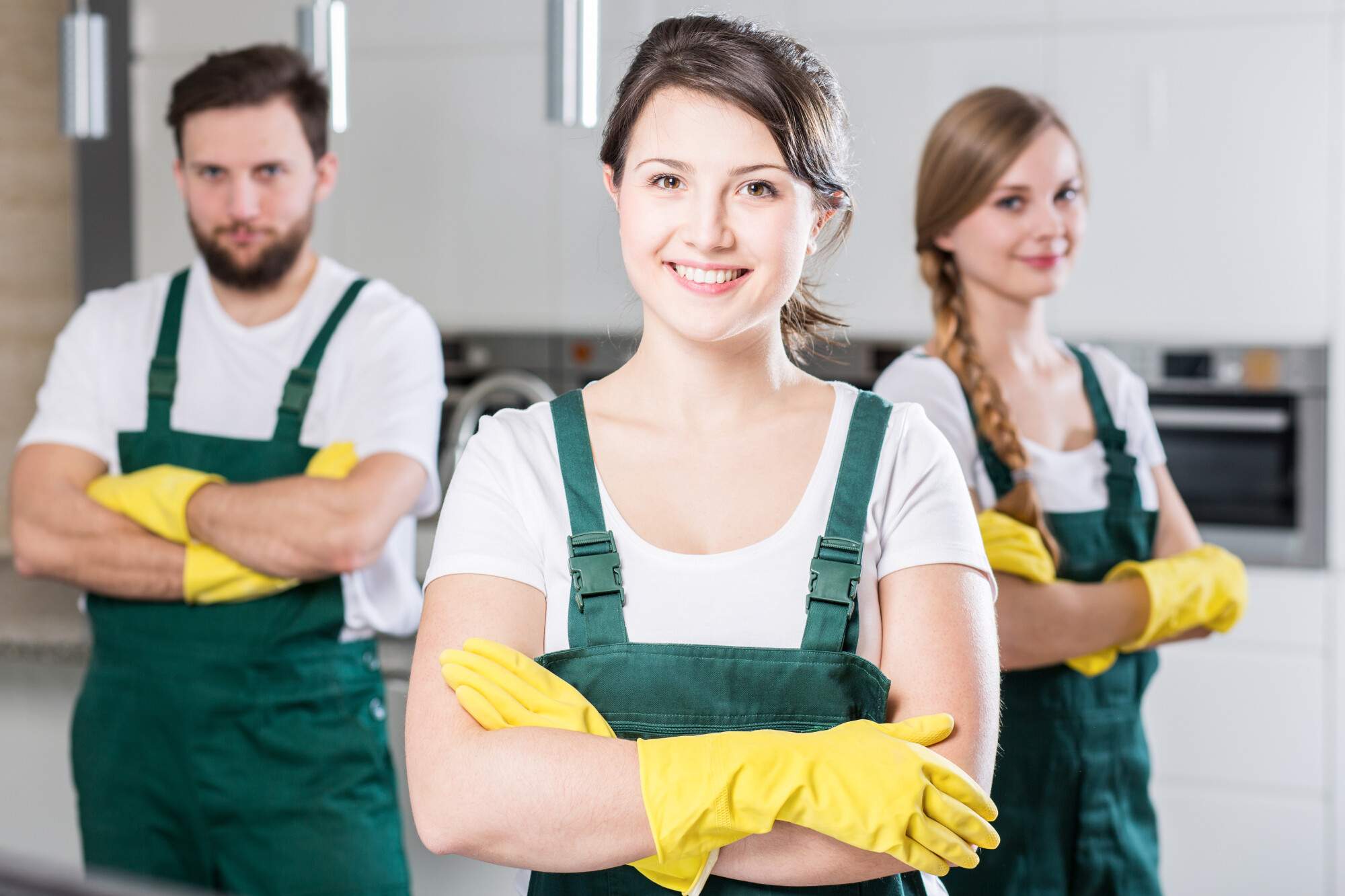 5 Benefits of Hiring Professional Cleaners for Your Home