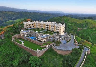 Indulge in Royal Luxury: Discover the Best Hotels in Kumbhalgarh for a Majestic Stay