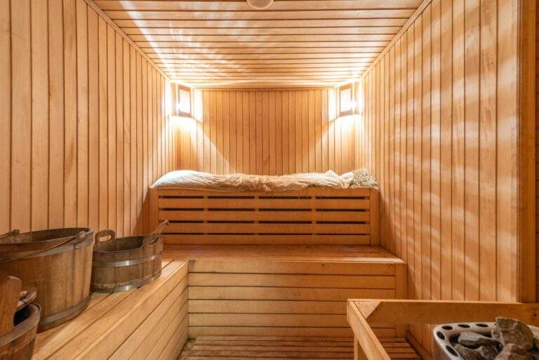 Dry Sauna bath is good for your overall health!