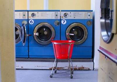 How to Successfully Start a Laundry and Dry Cleaning Business
