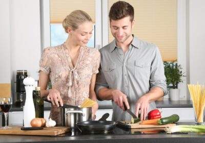 5 Reasons to Try Cooking Class Dates