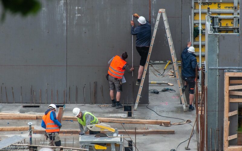 construction-site-7238371_1280